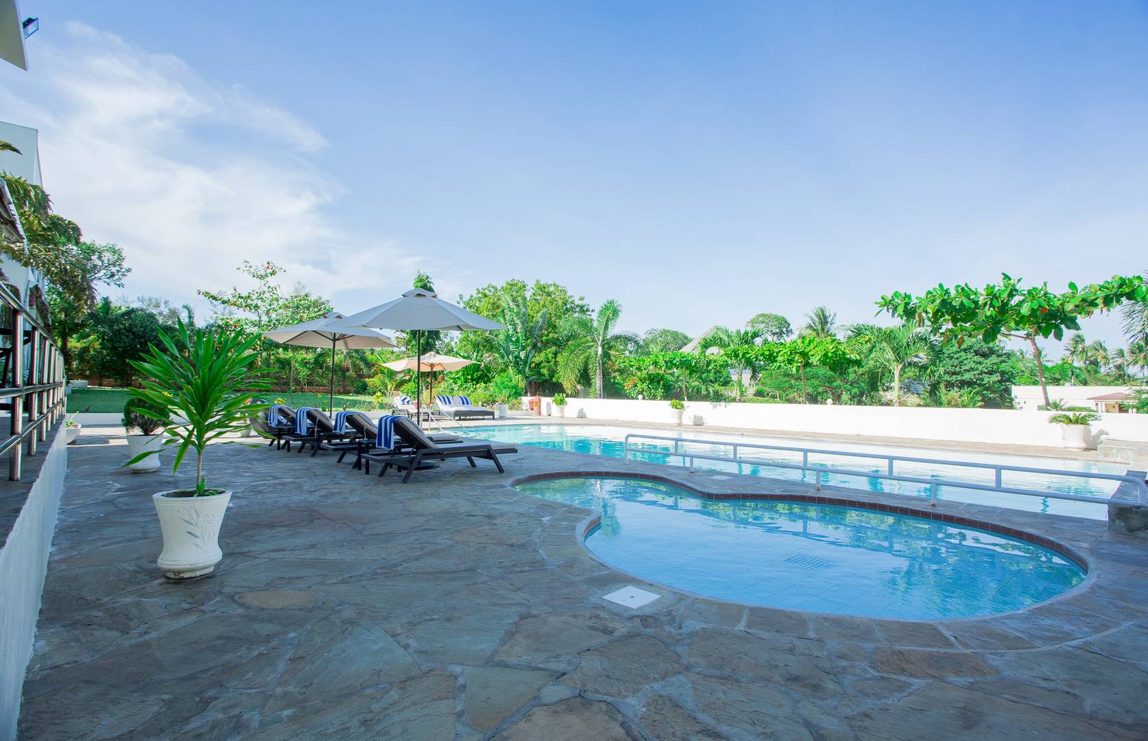 mzima beach resort - executive suite